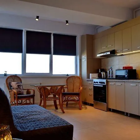 Sea View Summerland 公寓 *