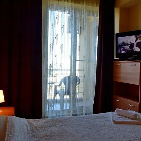 Sea View Summerland 公寓 康斯坦察